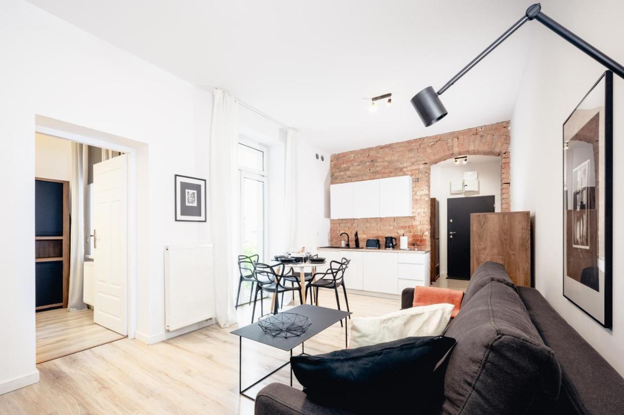 Apartamenty Pamiatkowa 11, 2 Rooms, Self Check In 24H Poznań Buitenkant foto