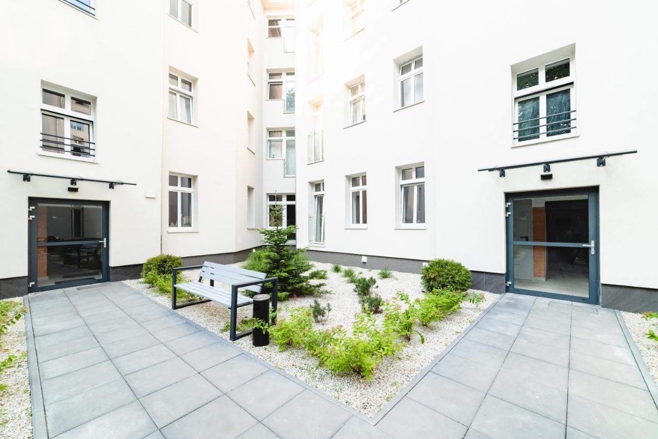 Apartamenty Pamiatkowa 11, 2 Rooms, Self Check In 24H Poznań Buitenkant foto