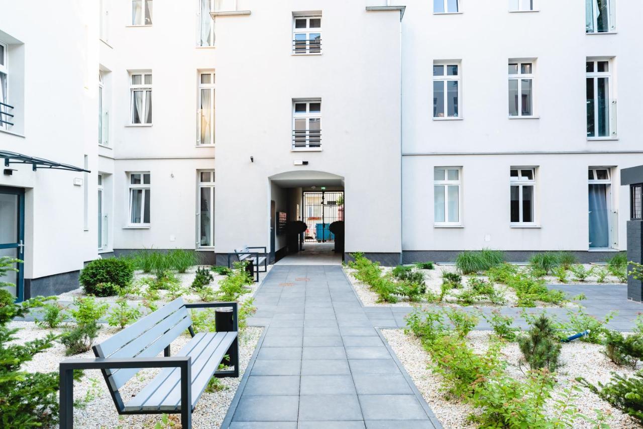 Apartamenty Pamiatkowa 11, 2 Rooms, Self Check In 24H Poznań Buitenkant foto